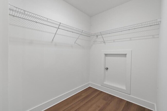 Building Photo - 3760 Patton Crst