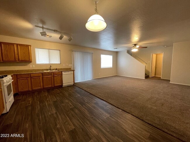 Building Photo - 44777 Balboa Dr