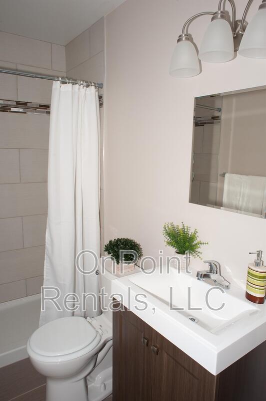 Building Photo - 331 Radcliff St