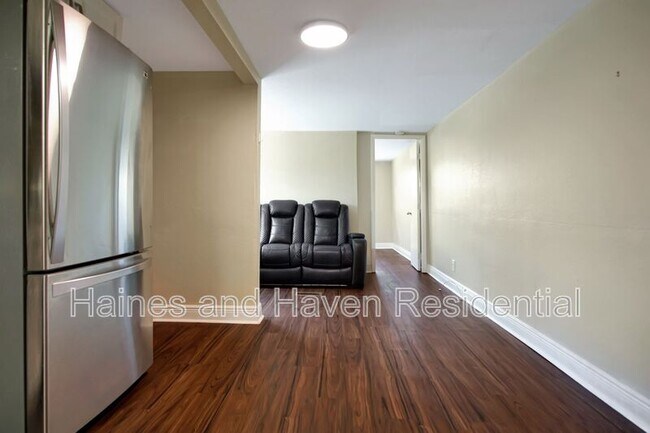 Building Photo - 26 Forest Dr