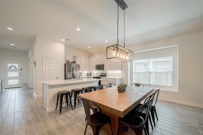 Building Photo - 15202 N Heron Heights Way