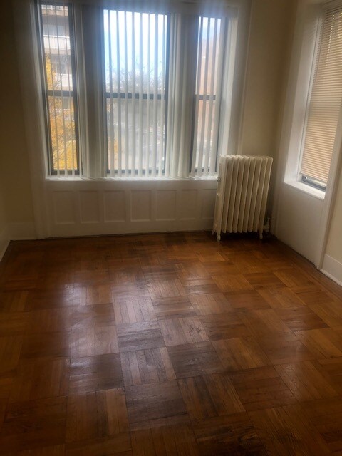 Building Photo - 8687 Bay Pky