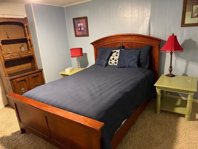 Building Photo - Knoxville 37921 - 1 bed 1 bath downstairs ...