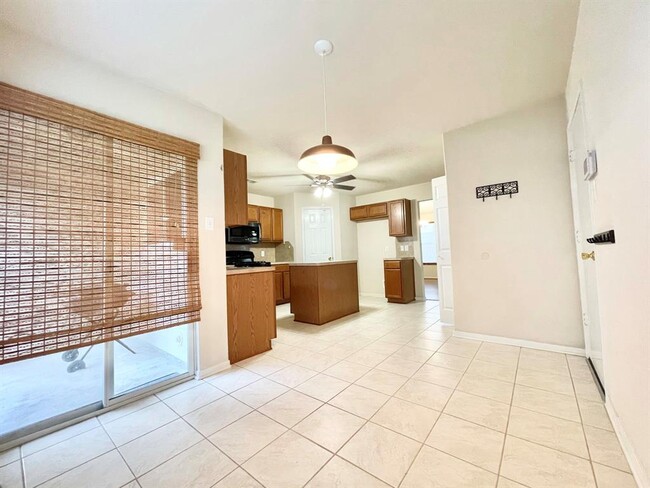 Building Photo - 2126 Juniper Dale Dr