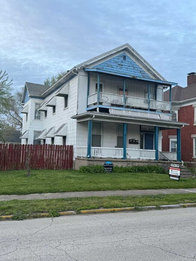 Building Photo - 223 Harrison St.