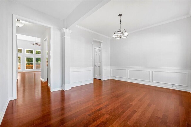 Building Photo - 2113 Worrall Hill Dr