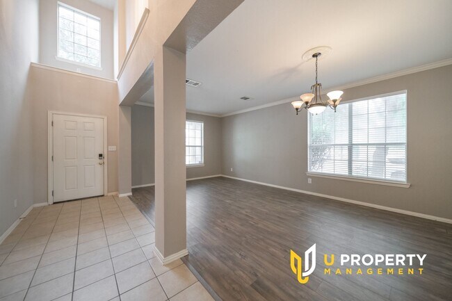 Building Photo - Location! Location! Two bedrooms downstair...