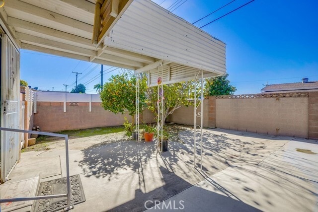 Building Photo - 10321 Courtright Rd