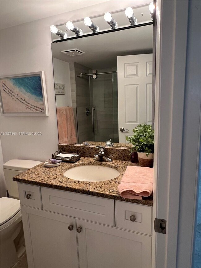 Building Photo - 3100 N Hwy A1A