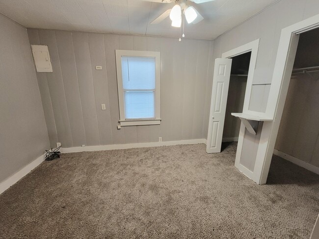 Building Photo - 2117 30th St