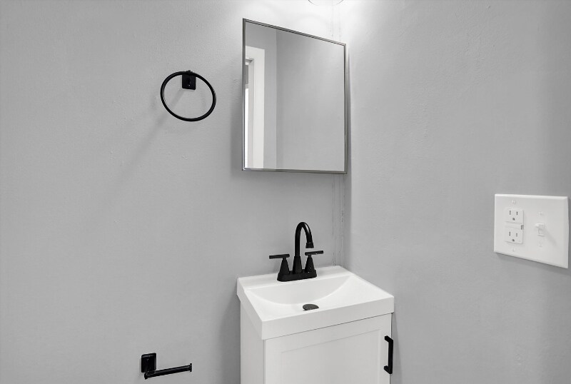 Building Photo - 3023 Adams St