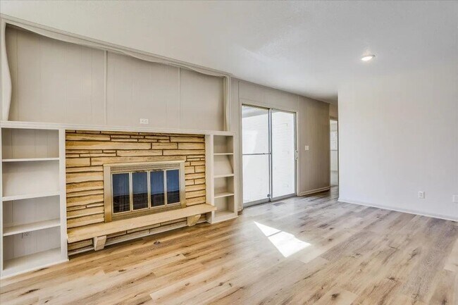 Building Photo - 6503 E 16th St N