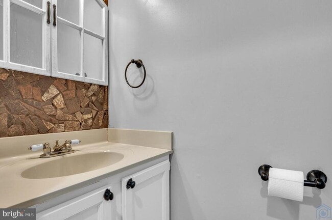 Building Photo - 2800 Pulpit Hill Ct