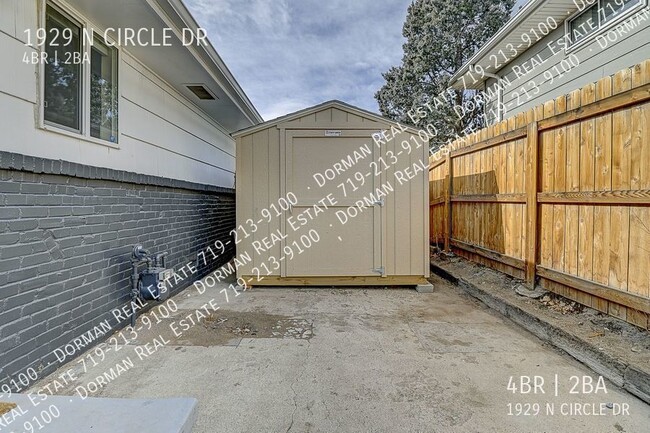 Building Photo - 1929 N Circle Dr