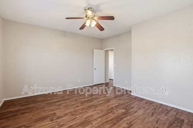 Building Photo - 13285 W Gelding Cir