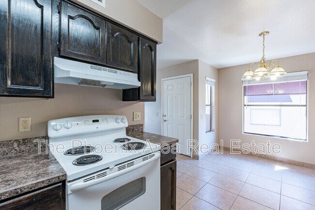 Building Photo - 16657 E Gunsight Dr