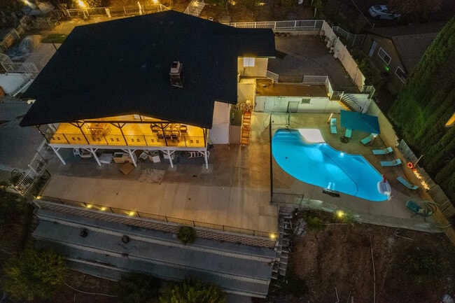 Building Photo - 1853 Penasco Rd