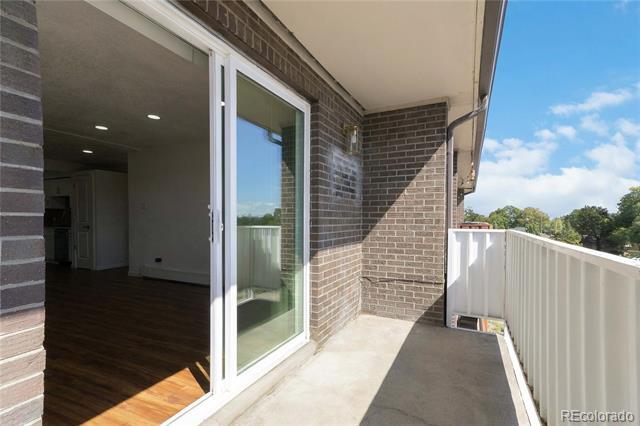 Building Photo - 3047 W 47th Ave