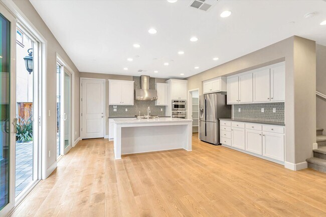 Building Photo - Wow! What a Great Home! Available Soon!