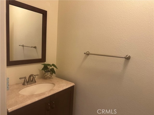 Building Photo - 278 S Oak Knoll Ave