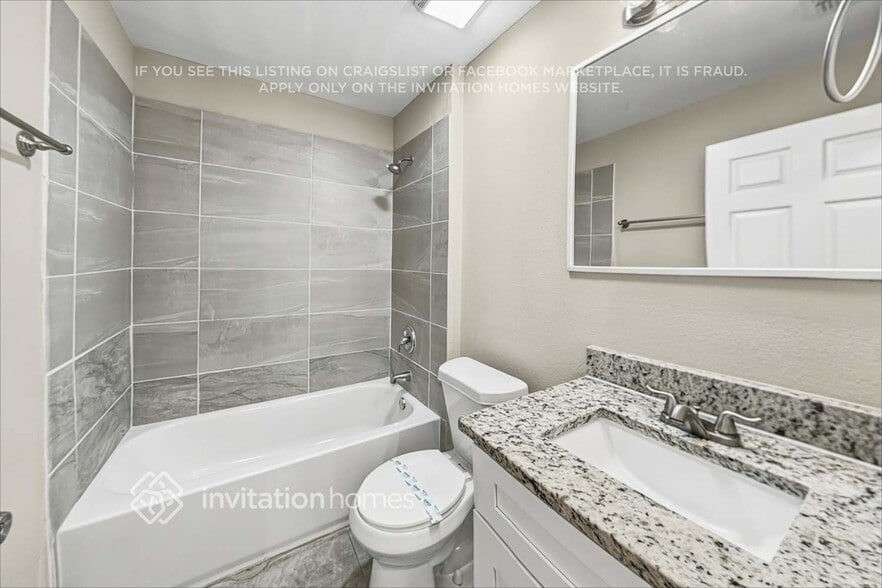 Building Photo - 2621 Alclobe Cir
