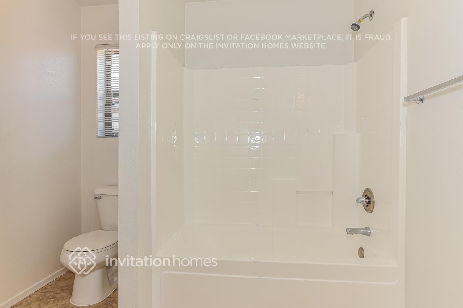 Building Photo - 15429 W Cameron Dr