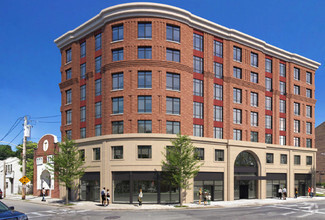 Building Photo - The Magellan