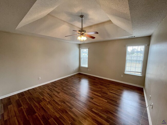 Building Photo - 206 Millstone Way