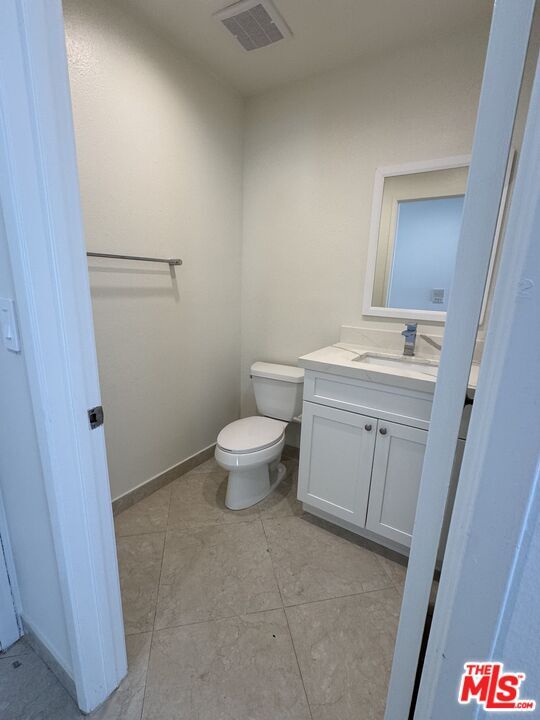 Building Photo - 11735 Dorothy St