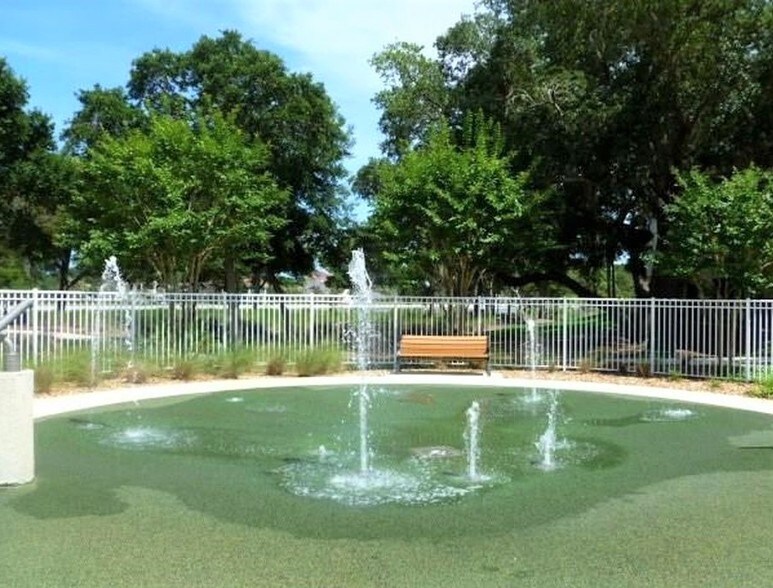 playing place - 75 Riverview Bend S