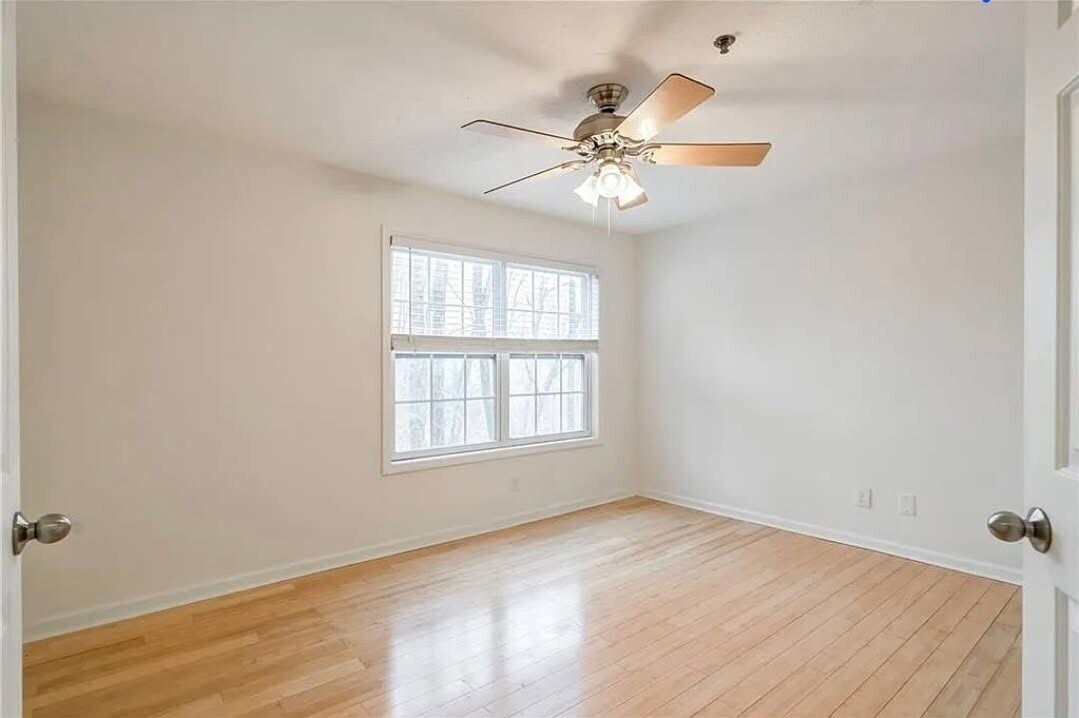 Building Photo - 2194 River Heights Ct SE
