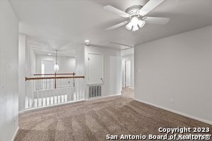 Building Photo - 208 Valona Dr