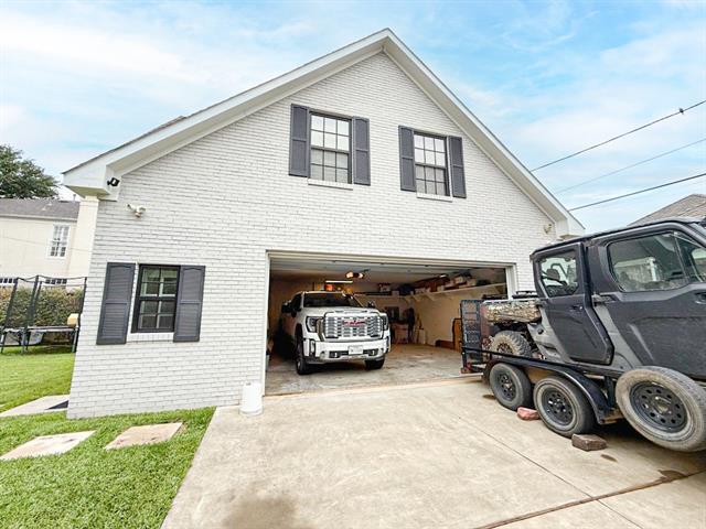 Building Photo - 4500 San Carlos Dr