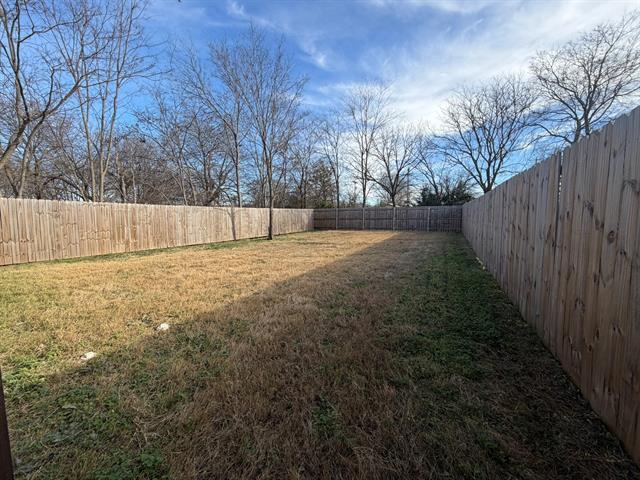 Building Photo - 405 N Andrews Ave