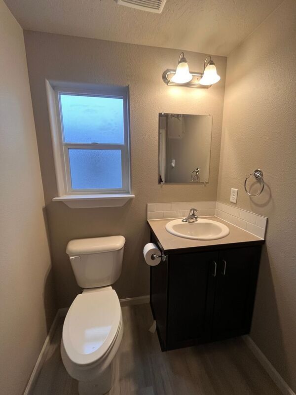 Building Photo - 279 La Casa St