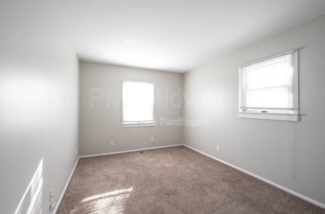 Building Photo - 8830 E 35th St