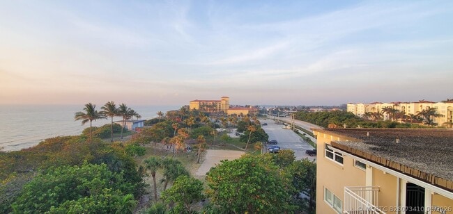 Building Photo - 4500 S Ocean Blvd