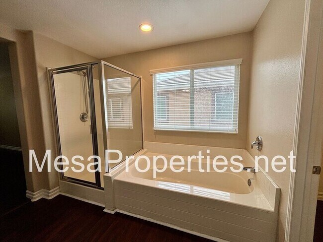 Building Photo - 15471 American Way