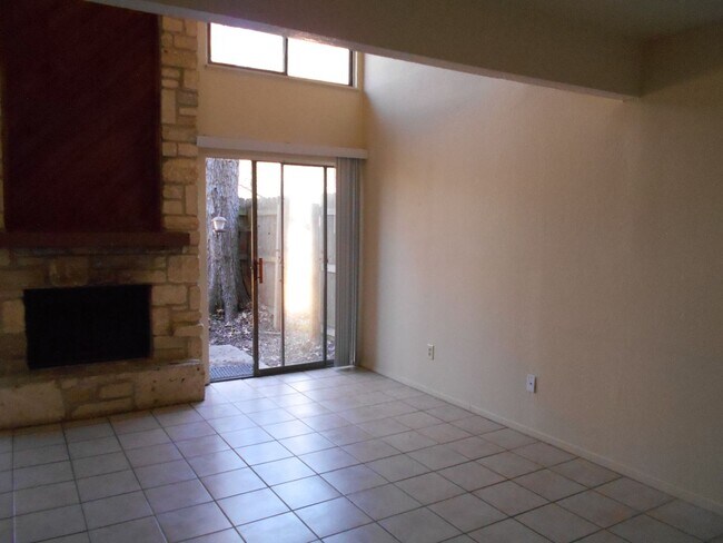 Building Photo - Yuhashi Properties1 (1606 Waterloo Trl)
