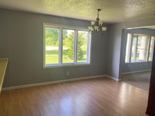 Building Photo - 11790 23 Mile Rd