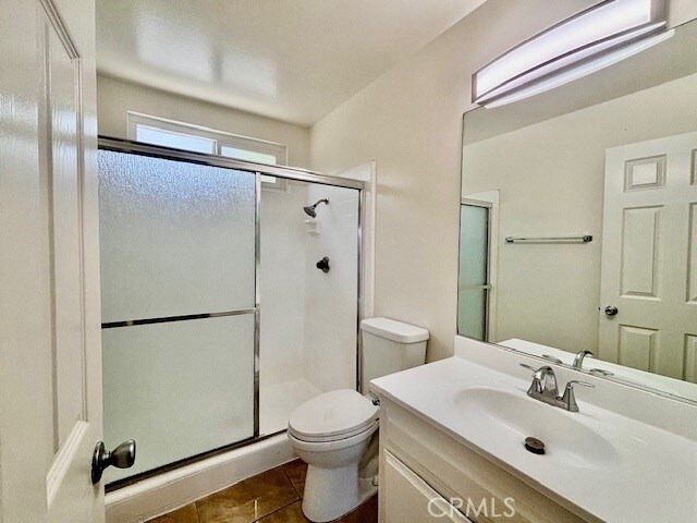 Building Photo - 679 W 18th St