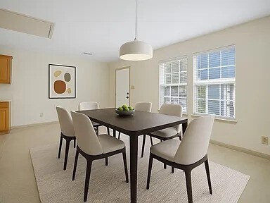 Building Photo - 1108 W 22nd St