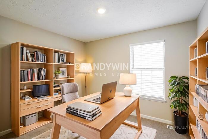 Building Photo - 924 Ilawood Dr