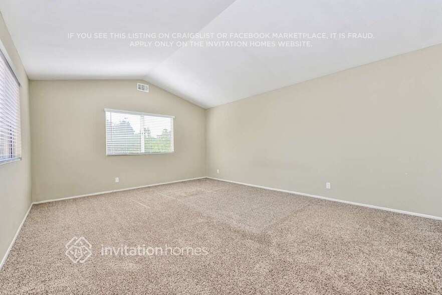 Building Photo - 12420 Alderglen St