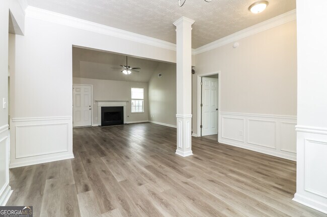 Building Photo - 90 Westfield Way