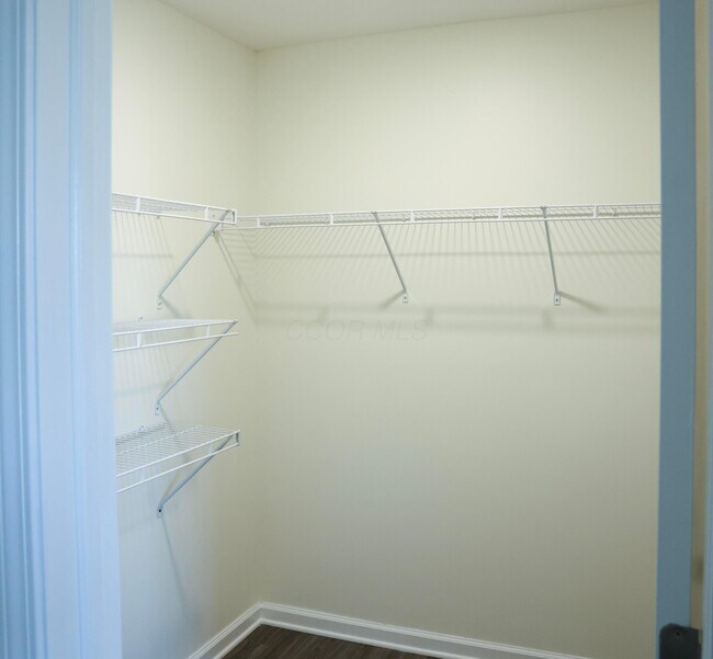 Building Photo - 11921 Warbler Wy