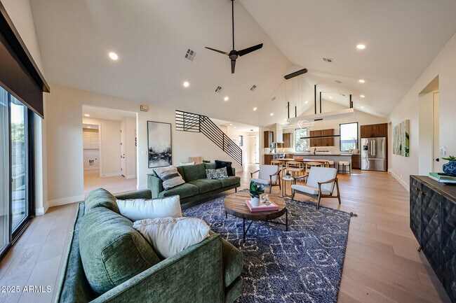 Building Photo - 6314 N 10th Dr