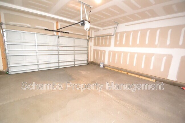 Building Photo - 1226 Bessie Ct