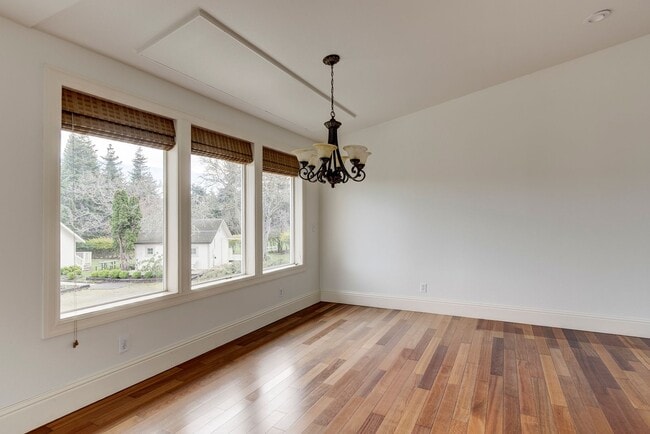 Building Photo - Charming Upper-Level Home with Water View – Walk to Downtown Coupeville - Landscaping Included