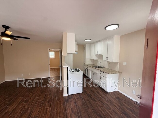 Building Photo - 414 N San Gabriel Ave